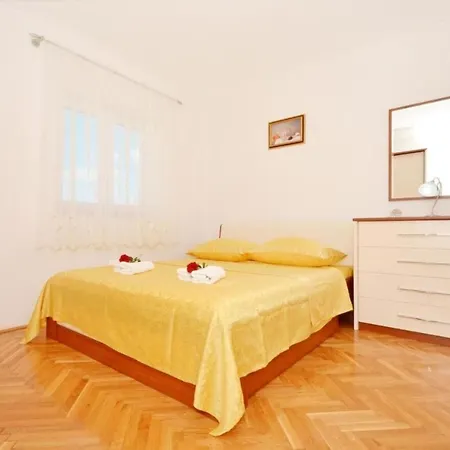 Nina Rogoznica (Sibenik-Knin)