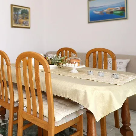 Apartamento Nina Rogoznica (Sibenik-Knin)