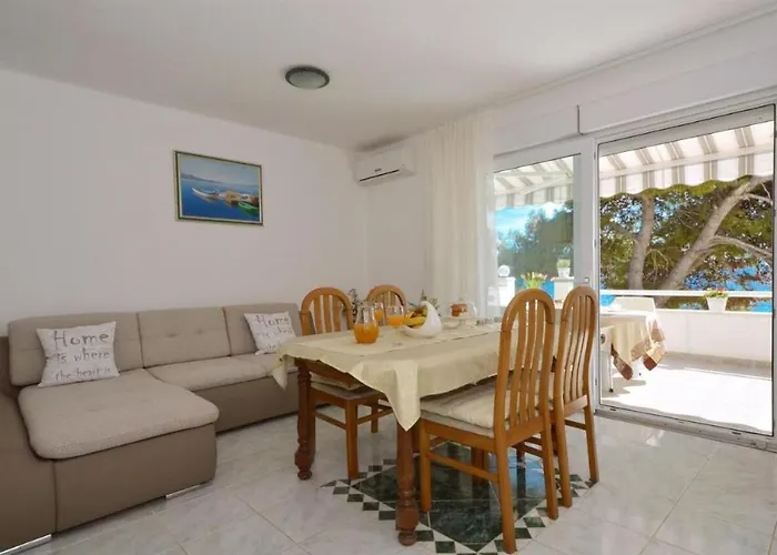 Nina Rogoznica (Sibenik-Knin)