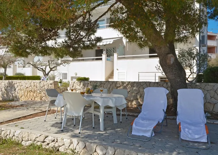 Nina רוגוזניצה